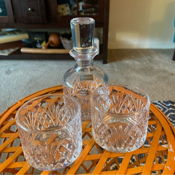 Godinger Stackable Whiskey Decanter and Glasses Dublin 3 pc set - Picture 1 of 7